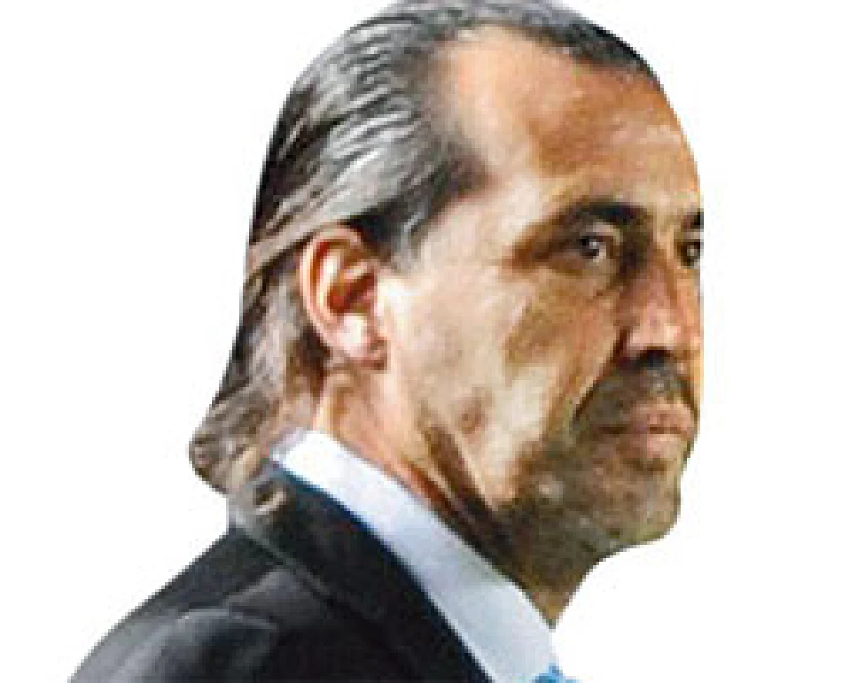 เมื่อฟ้าขาวสิ้นมนต์ขลัง