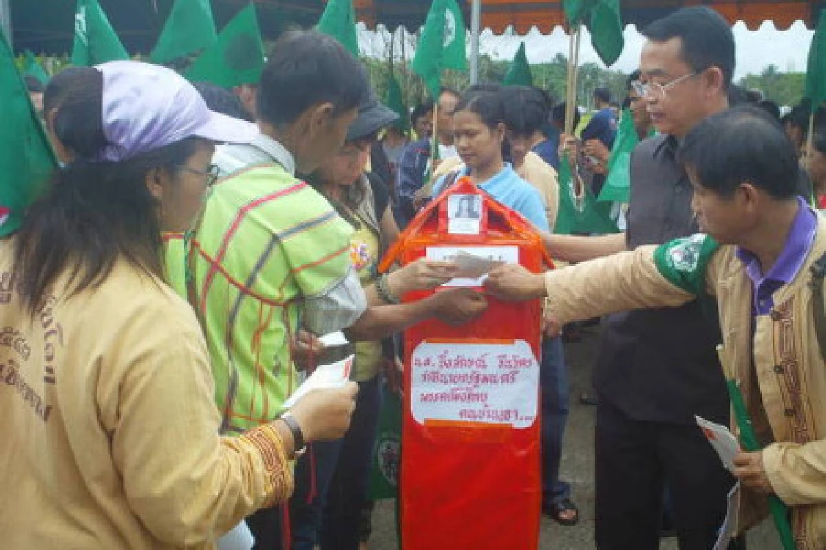 ม็อบร้องรัฐบาลใหม่แก้ปัญหาที่ดิน