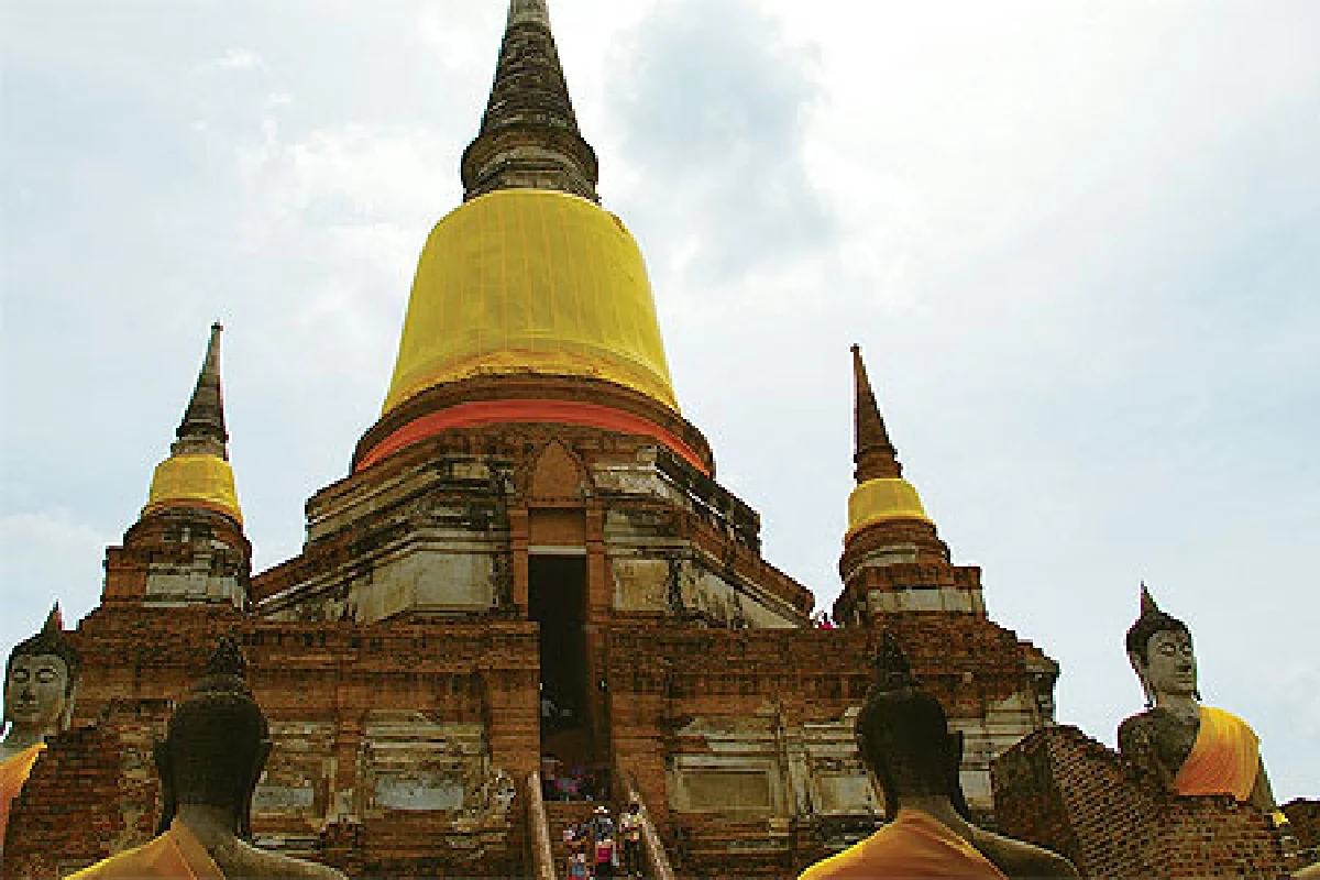 เที่ยวไทยหัวใจใหม่ฯตอน ถวายเทียนพรรษา อยุธยา