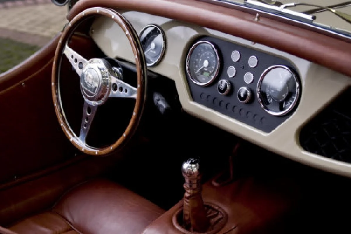 รถคลาสสิก มอร์แกน ซื้อวันนี้อีก 3 ปี รับรถ