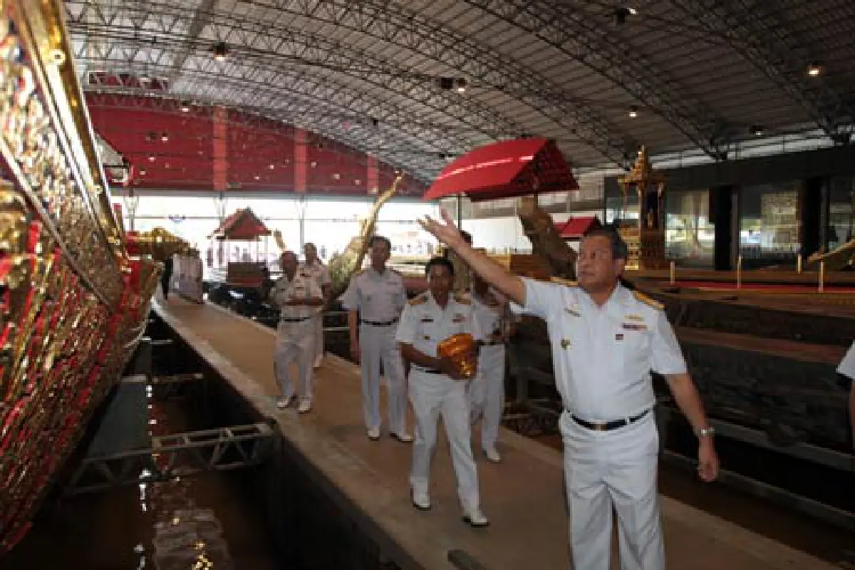 กองทัพเรือบวงสรวงเรือพระที่นั่งสุพรรณหงส์