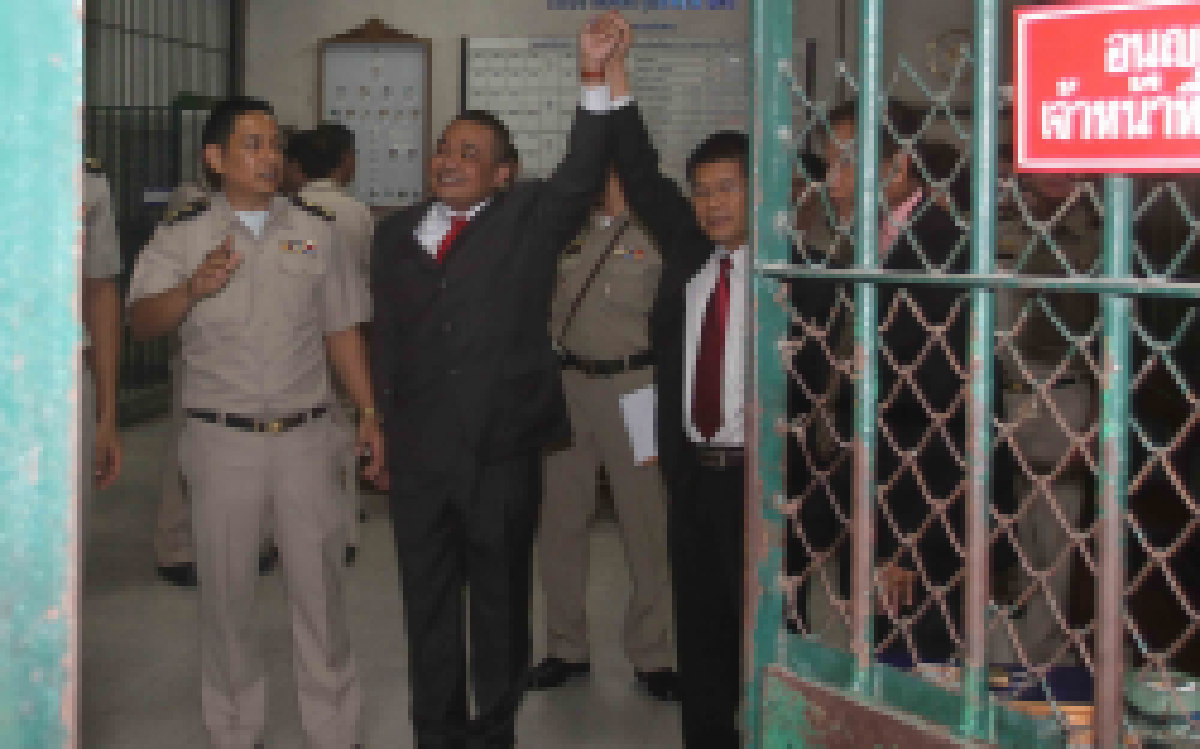 พท.ส่งทนายยื่นประกันจตุพร