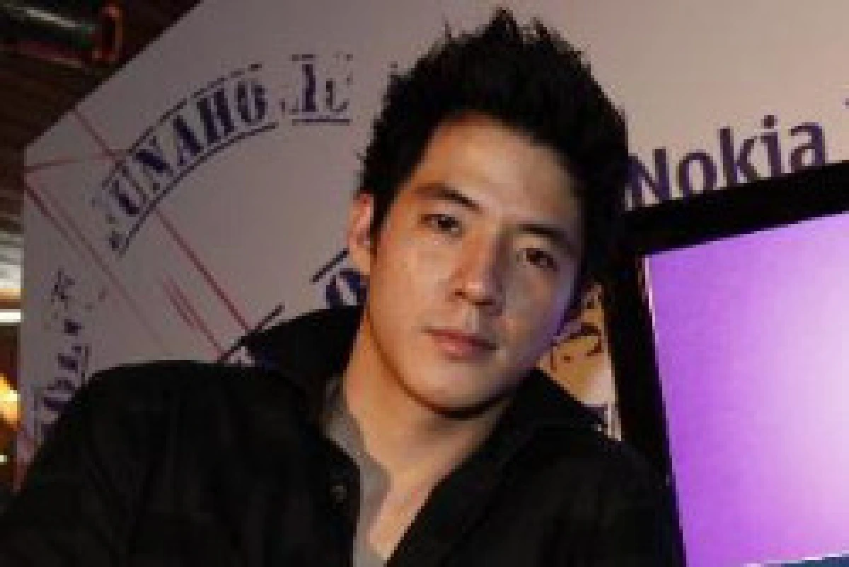จับอดีตนักร้องวงไจแอนท์ซุกกัญชาในบ้าน