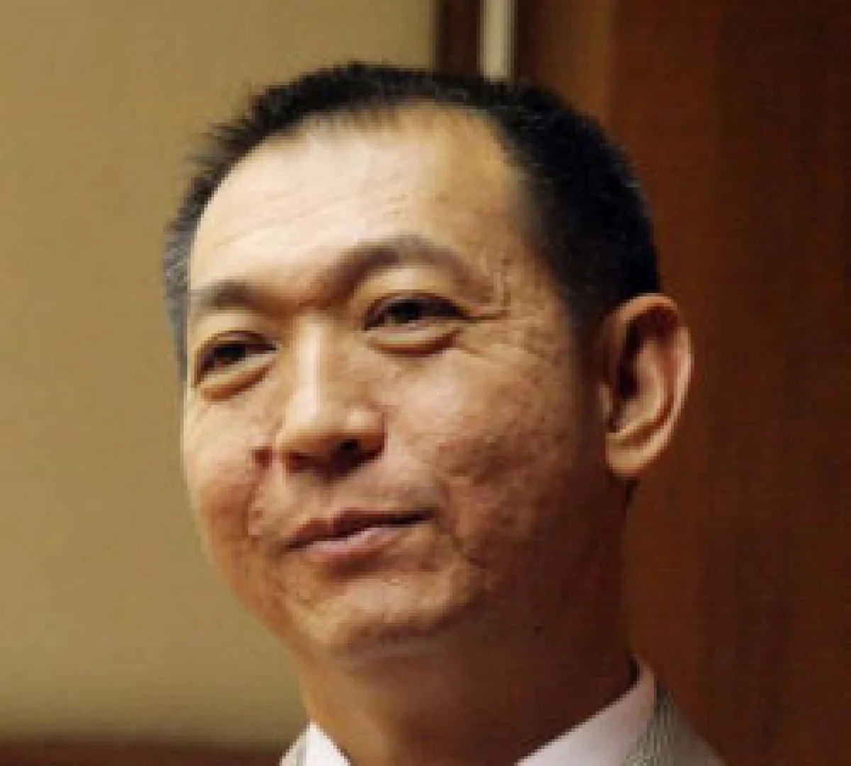 สุเทพกลบข่าวไม่หนุนเฉลิมชัย