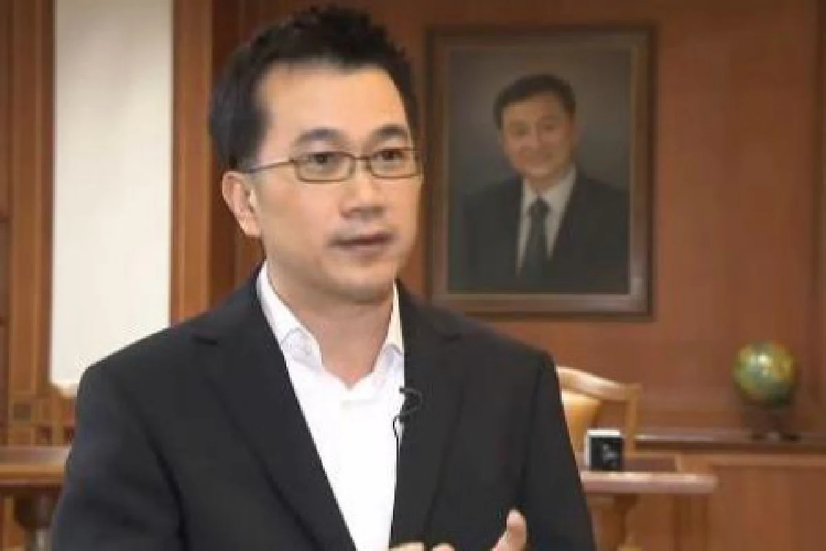 "อนุสรณ์"เปิดใจสื่อนอกขอให้คำปรึกษา"ปู"เฉพาะที่บ้าน