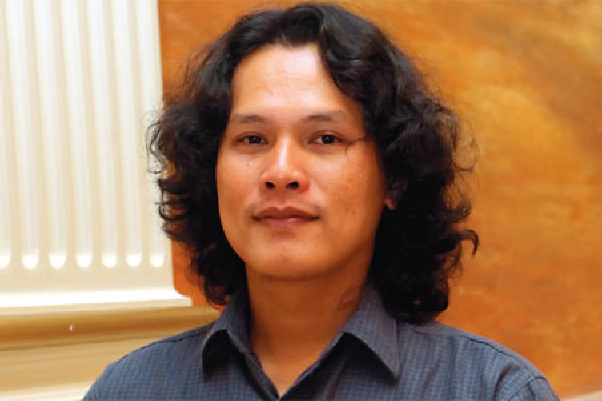 แดดเช้า ฤ ใจคน...ร้อนเกินกว่าจะจิบกาแฟ