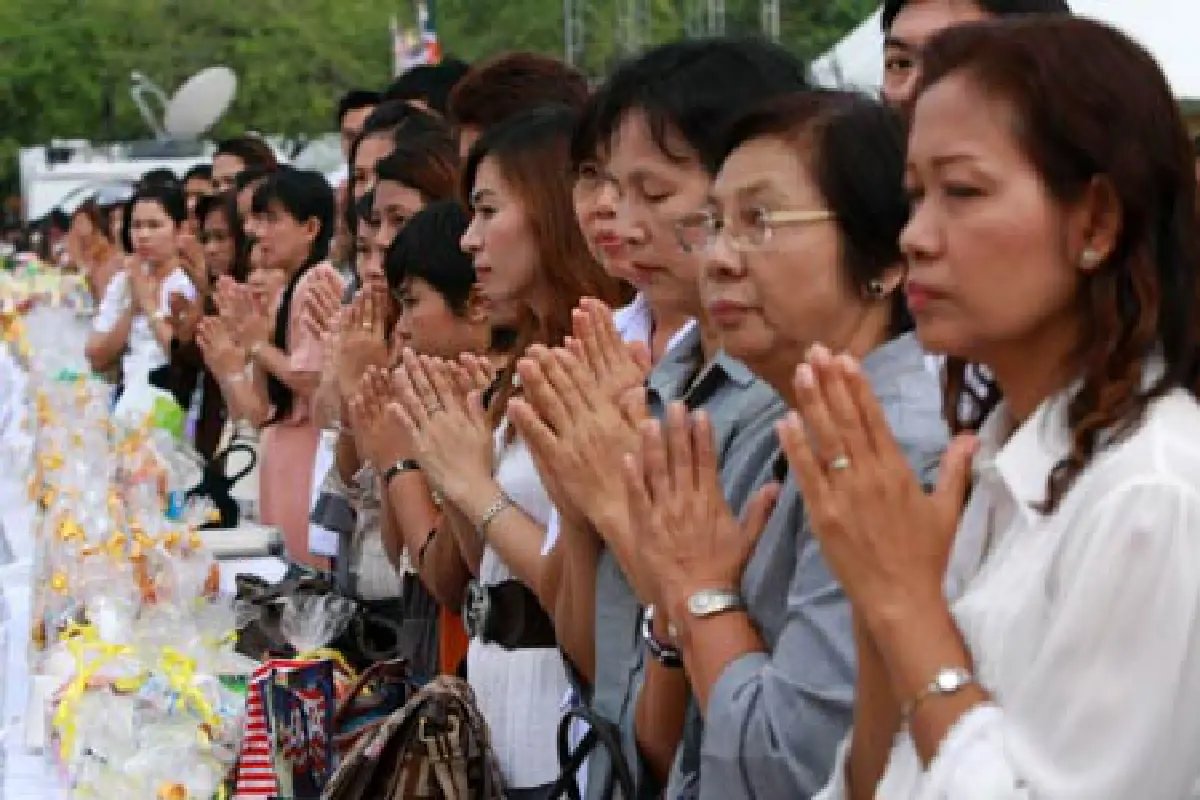 กทม.ทำบุญใหญ่เปิดใช้สนามหลวง