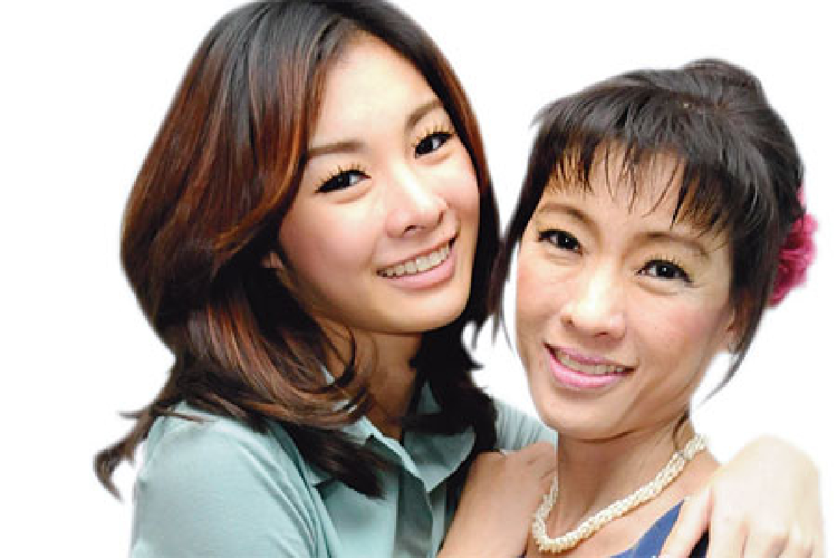 “คุณแม่” ของ “ลูกดารา” ทำ (ได้ทุกอย่าง) เพราะรัก “คุณแม่” ของ “ลูกดารา” ทำ (ได้ทุกอย่าง) เพราะรัก