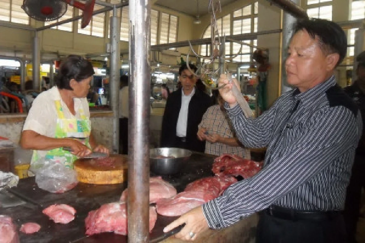 ปรับเขียงหมูไม่ติดป้ายราคา