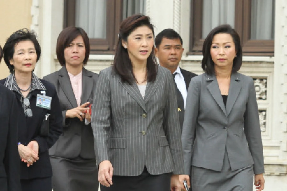 "ปู"ปัดเคลียร์ถอนหมายจับทักษิณ