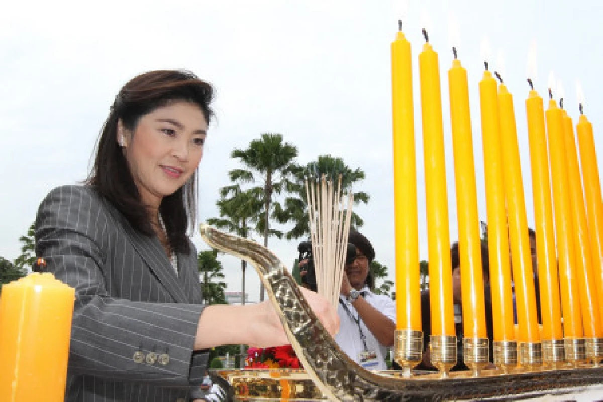 "ปู"ปัดเคลียร์ถอนหมายจับทักษิณ