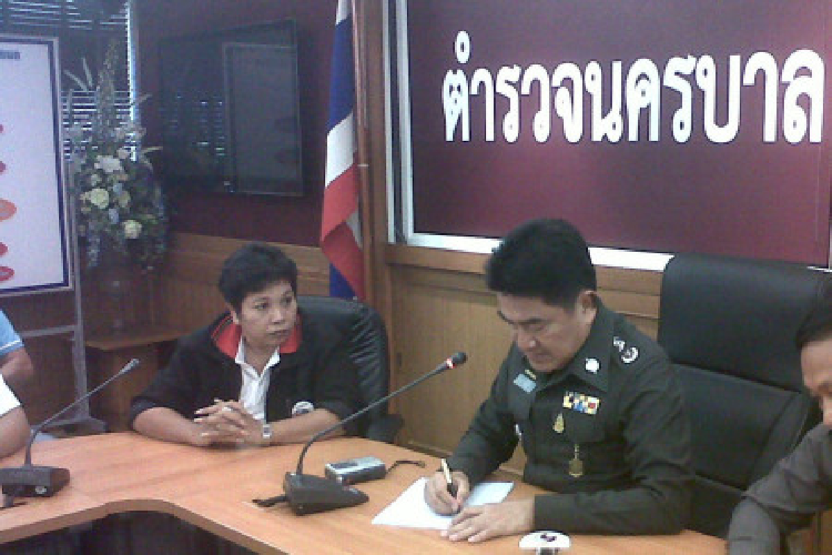 แดงขอตร.จัดรำลึกสลายม็อบ แดงขอตร.จัดรำลึกสลายม็อบ
