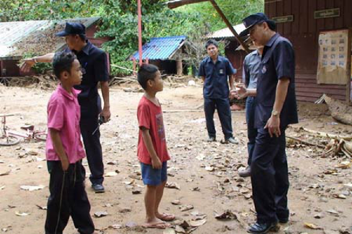 ทหารลุยฟื้นฟูสบเมยหลังเกิดโคลนถล่ม ทหารลุยฟื้นฟูสบเมยหลังเกิดโคลนถล่ม