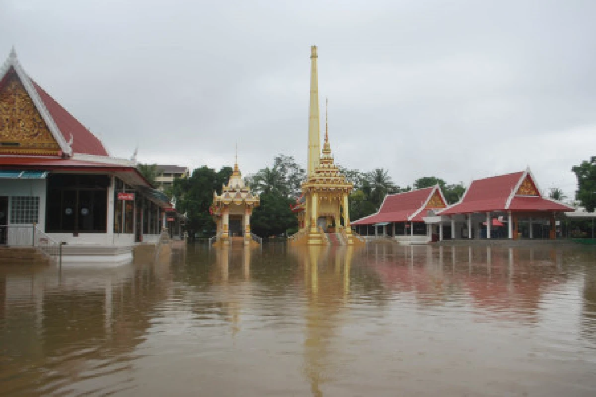 พิษณุโลกยังท่วมหนัก