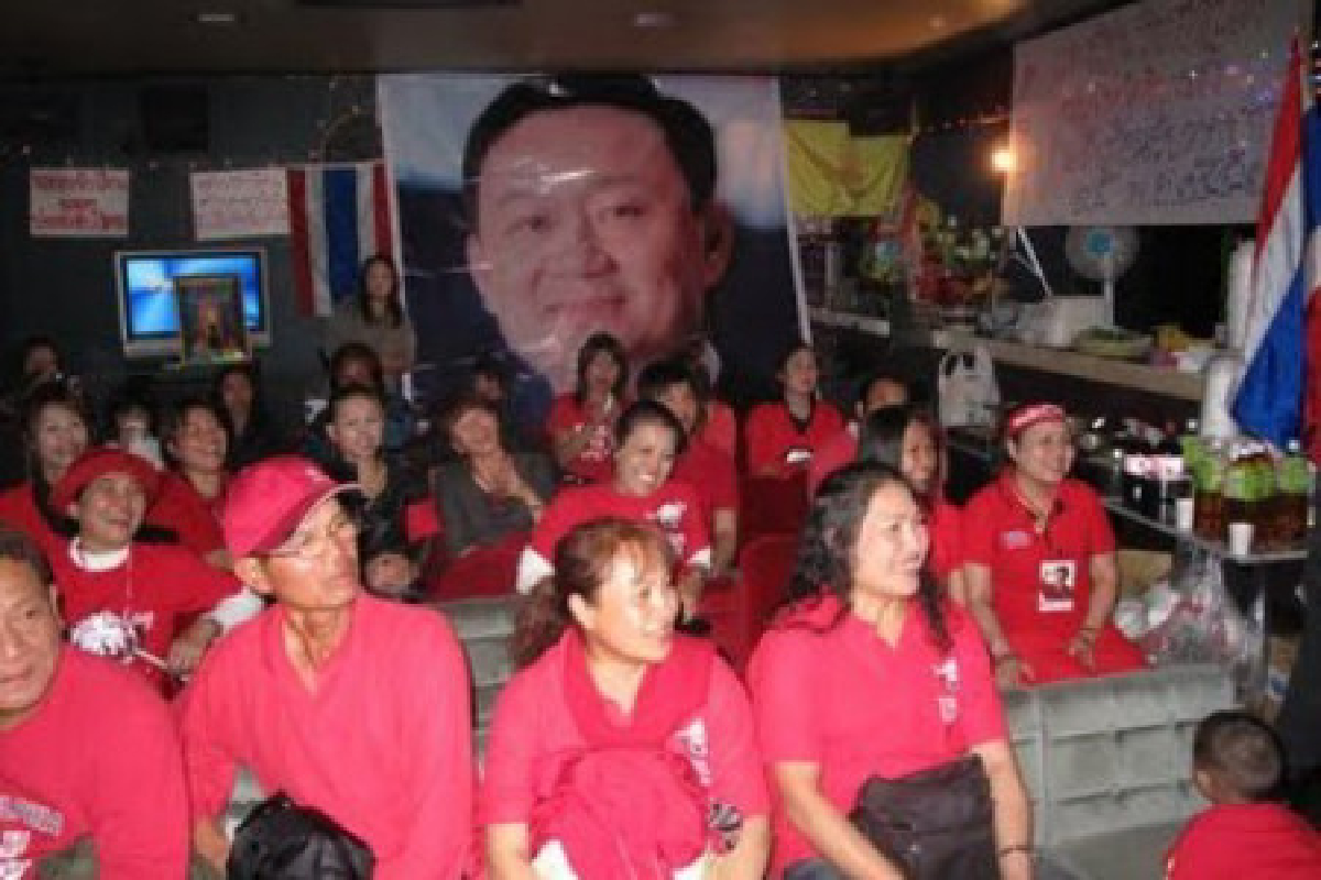แดงญี่ปุ่นนัดรวมตัวต้อนรับทักษิณ แดงญี่ปุ่นนัดรวมตัวต้อนรับทักษิณ