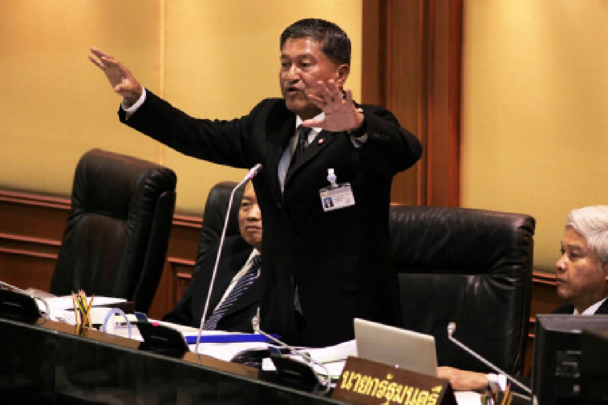 เฉลิมยันแก้รธน.ช่วยนิรโทษกรรมไม่ได้