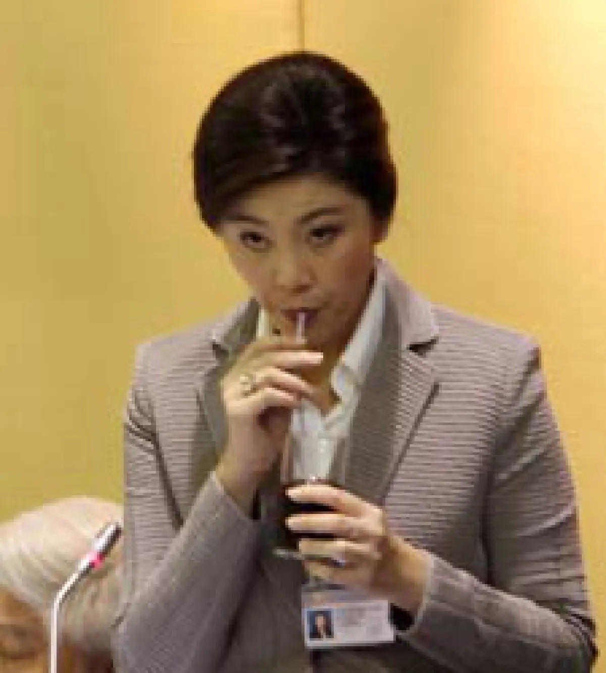 'ยิ่งลักษณ์' นำครม.แถลงนโยบายร่ายยาว