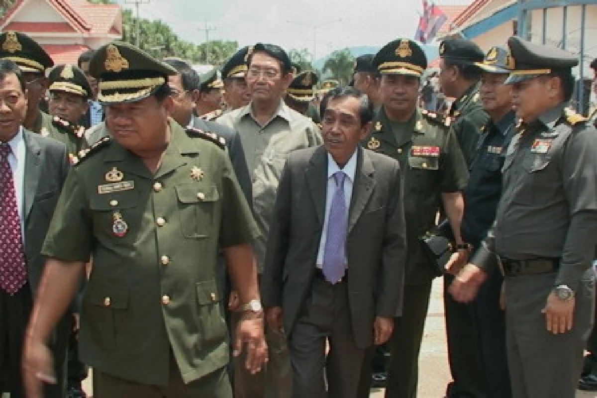 รมช.กลาโหมเขมรมาไทยถกอาร์บีซี