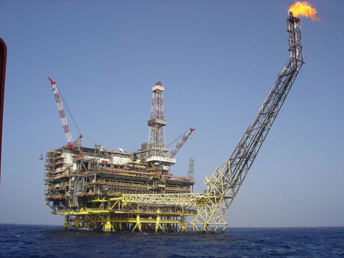 oil rig