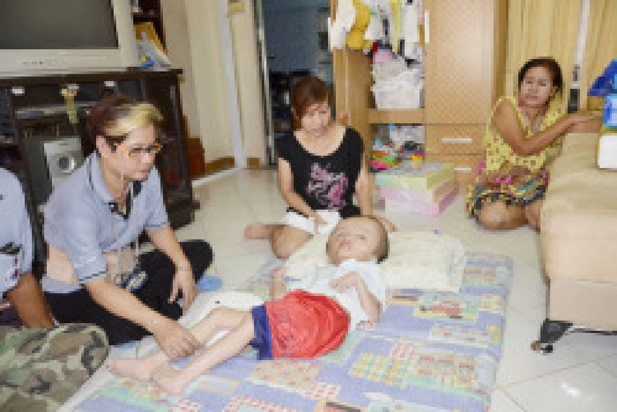 วอนช่วยหนูน้อยพิการหัวโต