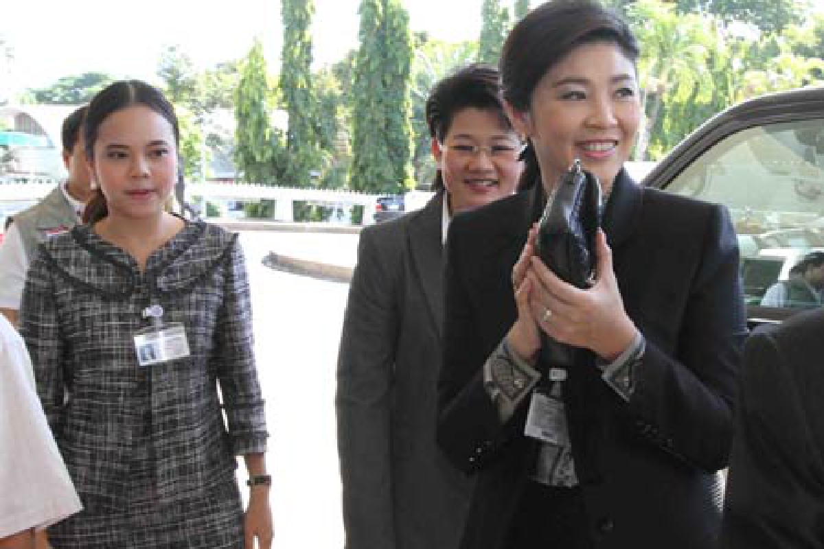 นายกฯถกหัวหน้าส่วนราชการ นายกฯถกหัวหน้าส่วนราชการ