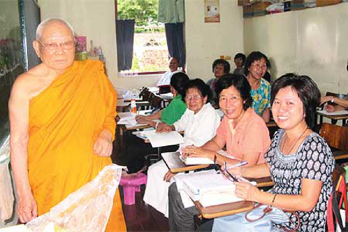 อภิธรรมโชติกะวิทยาลัยสอนอภิธรรมระดับปริญญาตรี เรียนฟรีจนจบ อภิธรรมโชติกะวิทยาลัยสอนอภิธรรมระดับปริญญาตรี เรียนฟรีจนจบ