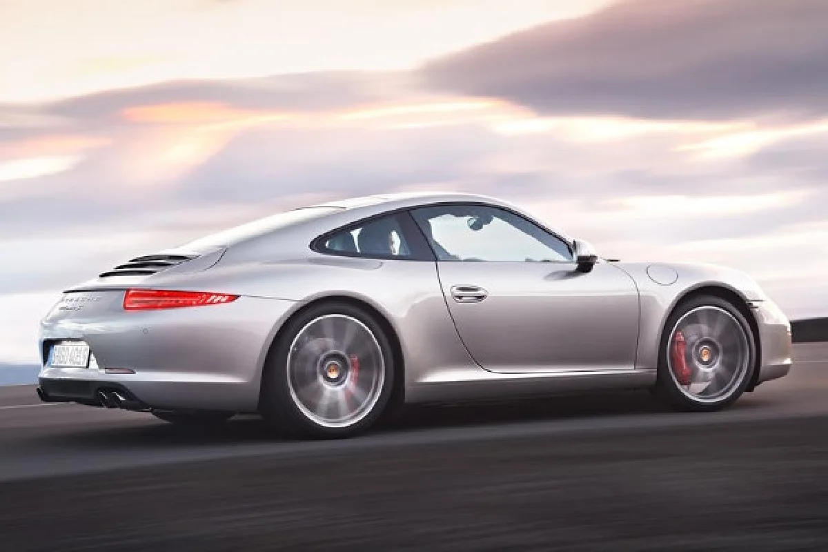 เตรียมพบกับ 911 คาร์เรร่า โฉมใหม่