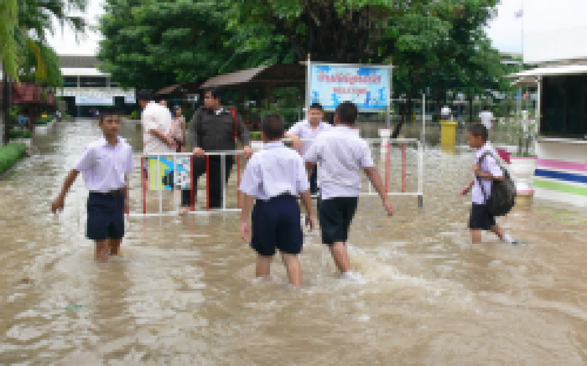 พิจิตรอ่วมน้ำท่วมสั่งปิด47โรงเรียนชั่วคราว