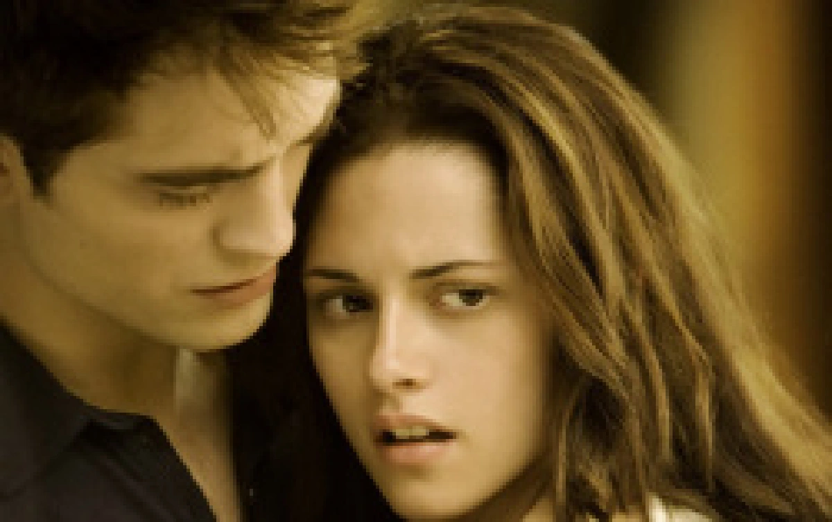 จับตาทไวไลท์4 คริสเต็น-โรเบิร์ต เลิฟซีนหวานซึ้ง