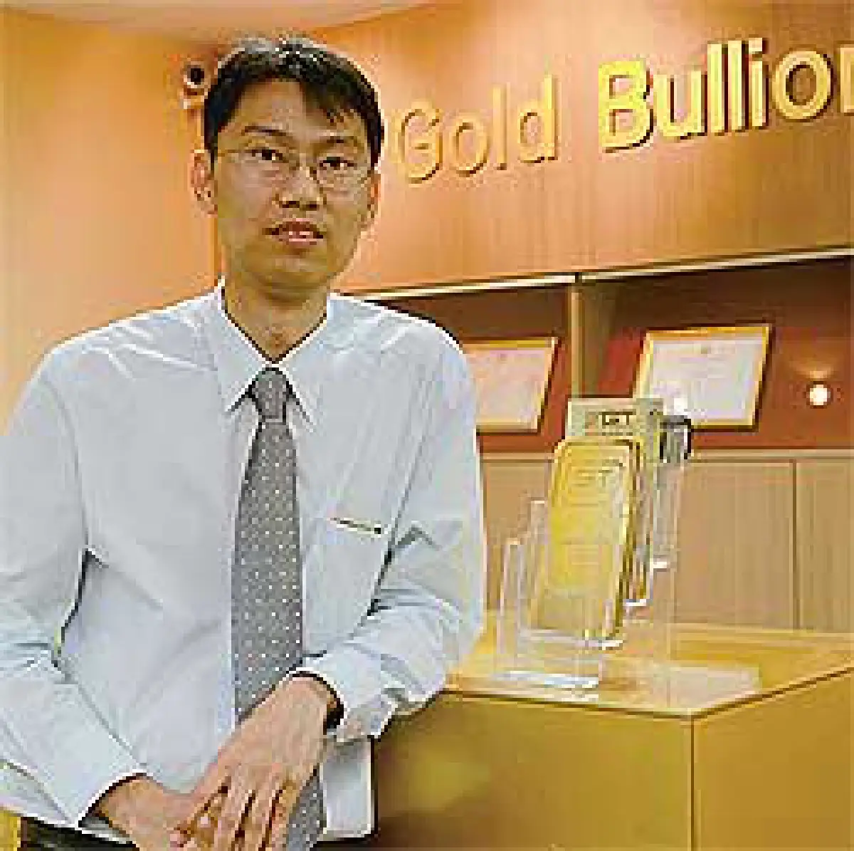 ทองออนไลน์วิถีอยู่รอดของผู้ค้าทองตู้แดง