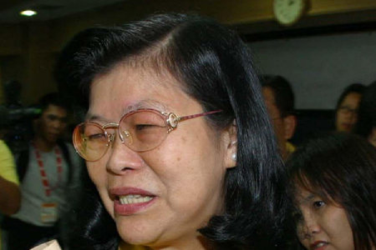 ป.ป.ช.ฟันคุณหญิงเป็ดจัดทอดกฐิน ป.ป.ช.ฟันคุณหญิงเป็ดจัดทอดกฐิน