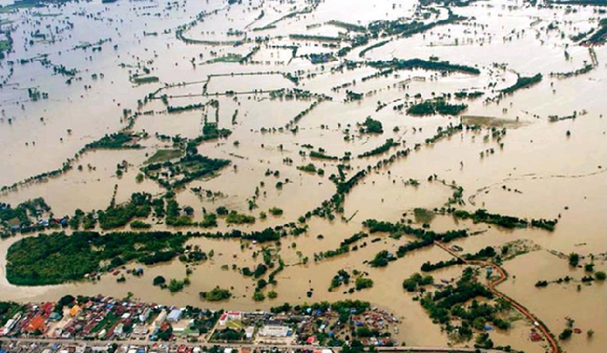 Floods: race against time