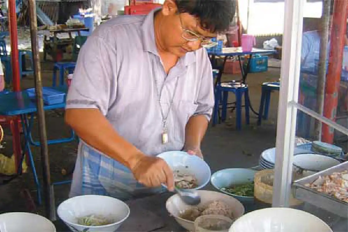 ก๋วยเตี๋ยวเรือ ของดีที่น้ำนำมาฝาก