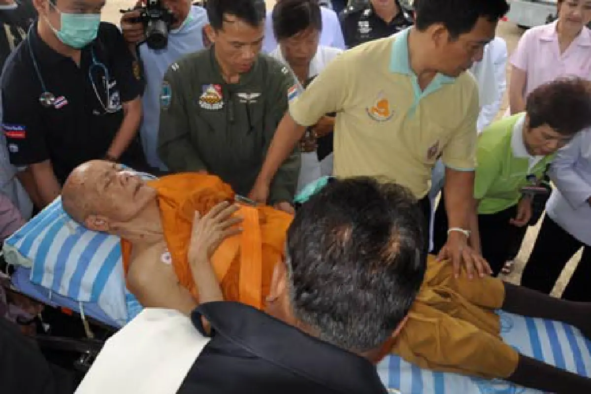 นำหลวงพ่อคูณรักษาศิริราช