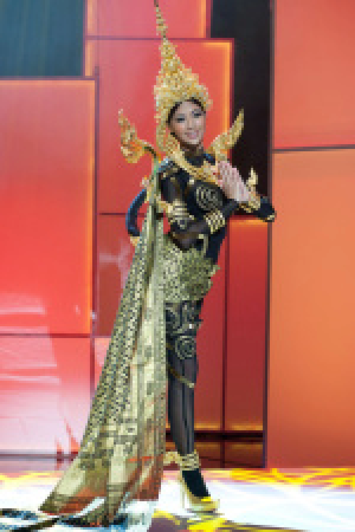 สาวงามแองโกล่าซิวมงกุฎมิสยูนิเวิร์ส2011