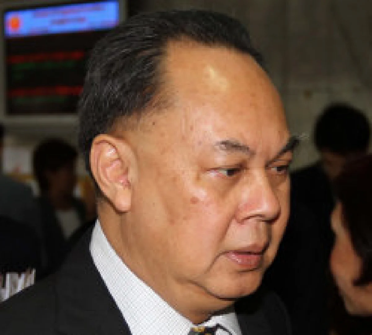 กษิตรับสุเทพเปิดเจรจาลับเขมร