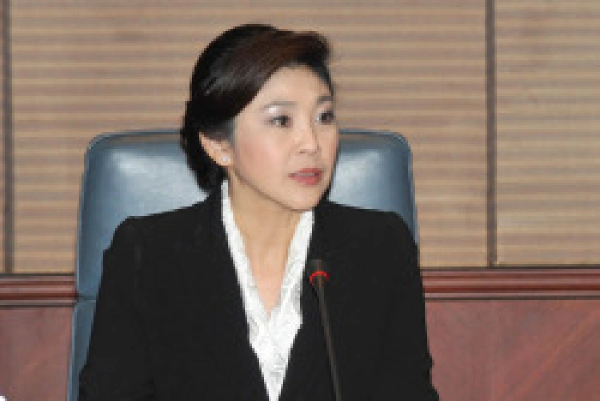 ยิ่งลักษณ์ชูพัฒนาไทยจากภายใน