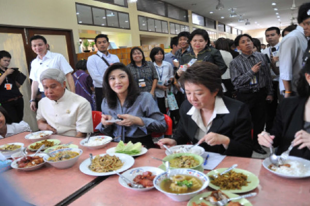 นายกฯดับข่าวกินข้าวมื้อละ2แสน