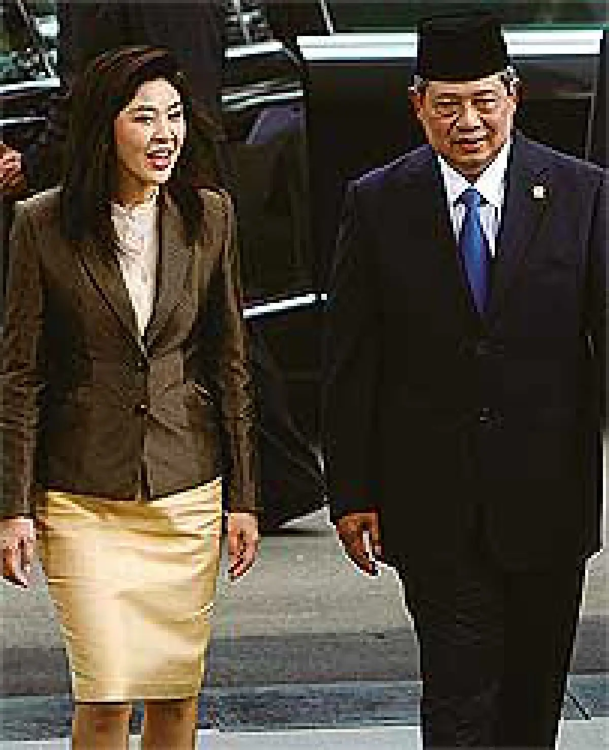 โลกมองไทย