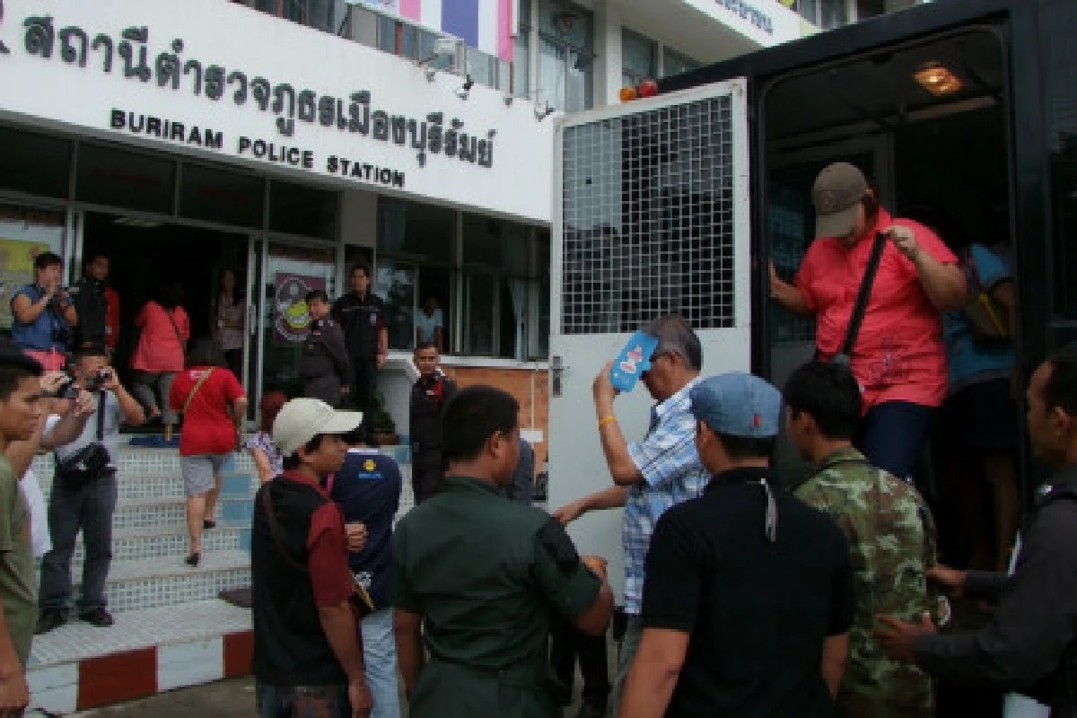 ทลายบ่อนบุรีรัมย์รวบนักพนัน34ราย