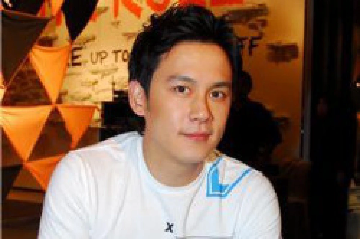 ฟลุคเปิดร้านอาหารชูแชมเปญจุดขาย