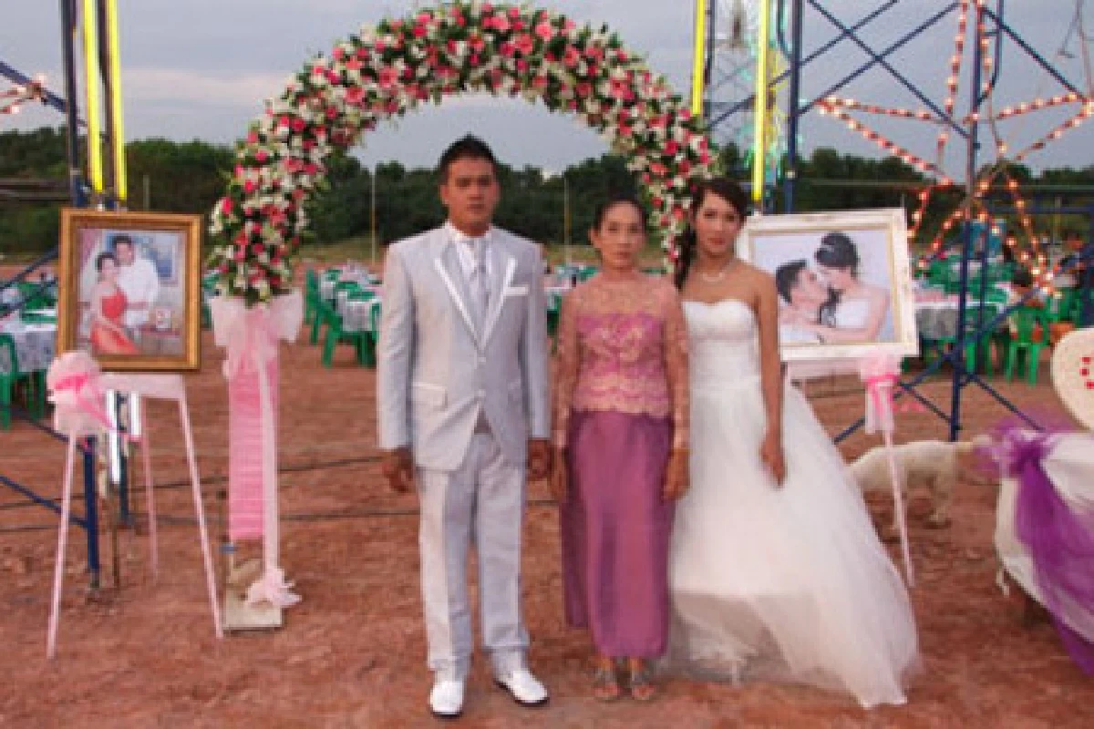หนุ่มหอบสินสอดกว่าแสนแต่งสาว2