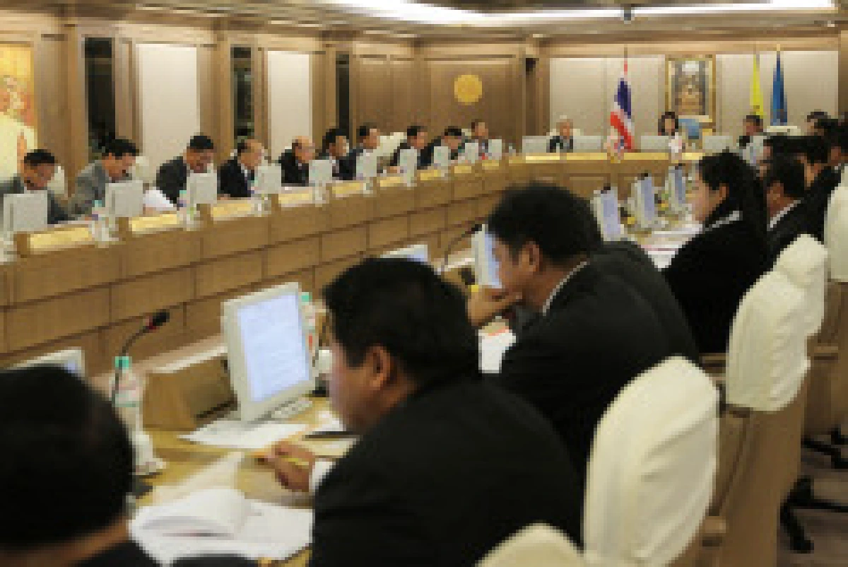 ครม.ย้ายบิ๊กล็อตส่งท้ายสิ้นปีงบ54