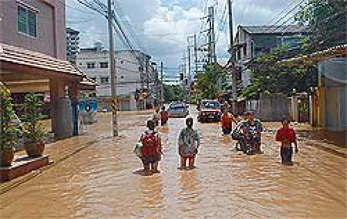 เขื่อนใหญ่วิกฤตเร่งระบายน้ำรับเนสาดถล่ม