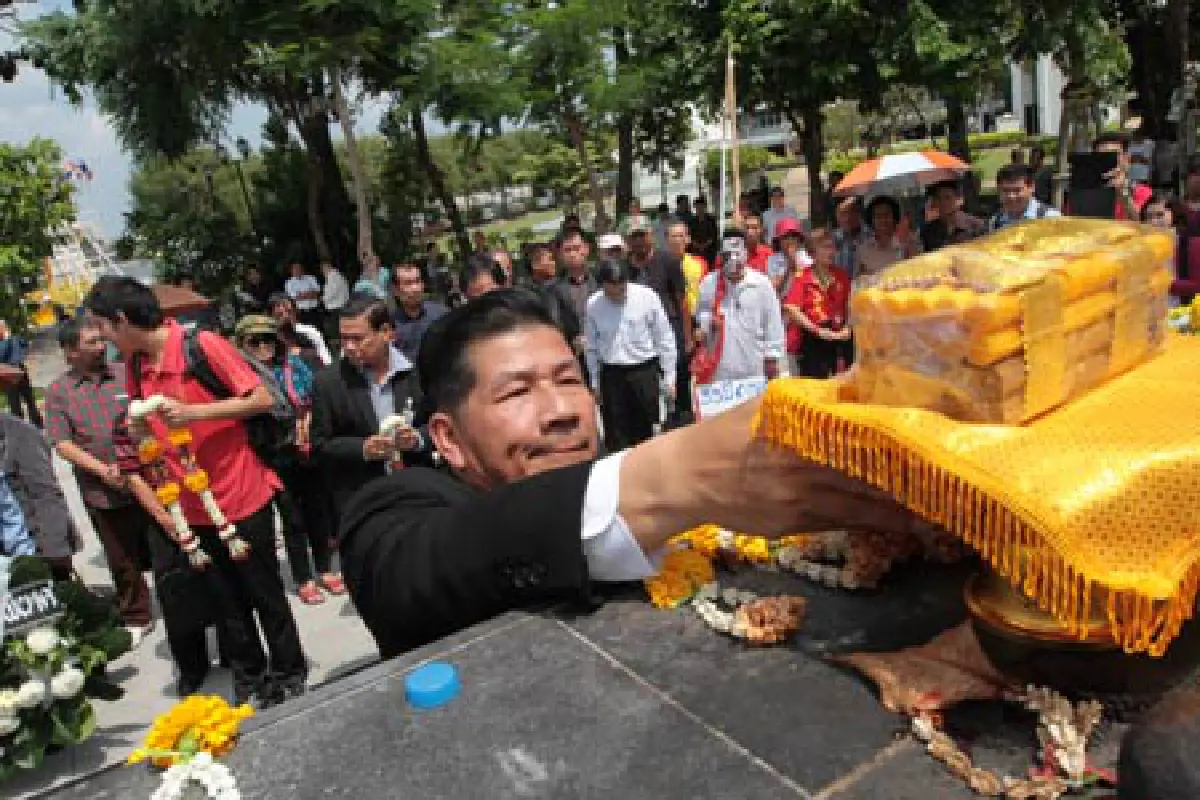 ศิษย์เก่ามธ.ฮือต้านสมคิด