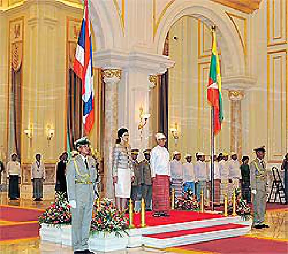 โลกมองไทย