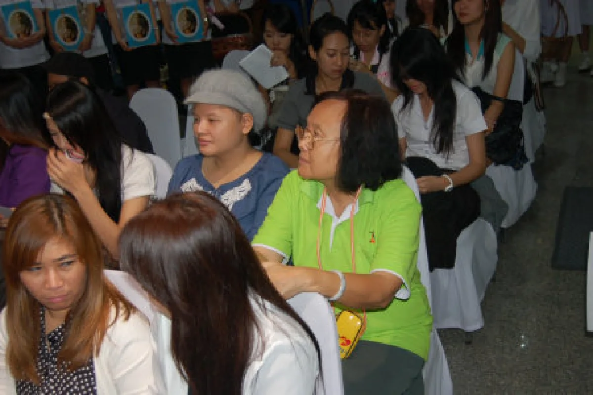 หมอมุกมอบเงิน3หมื่นช่วยน้ำท่วม