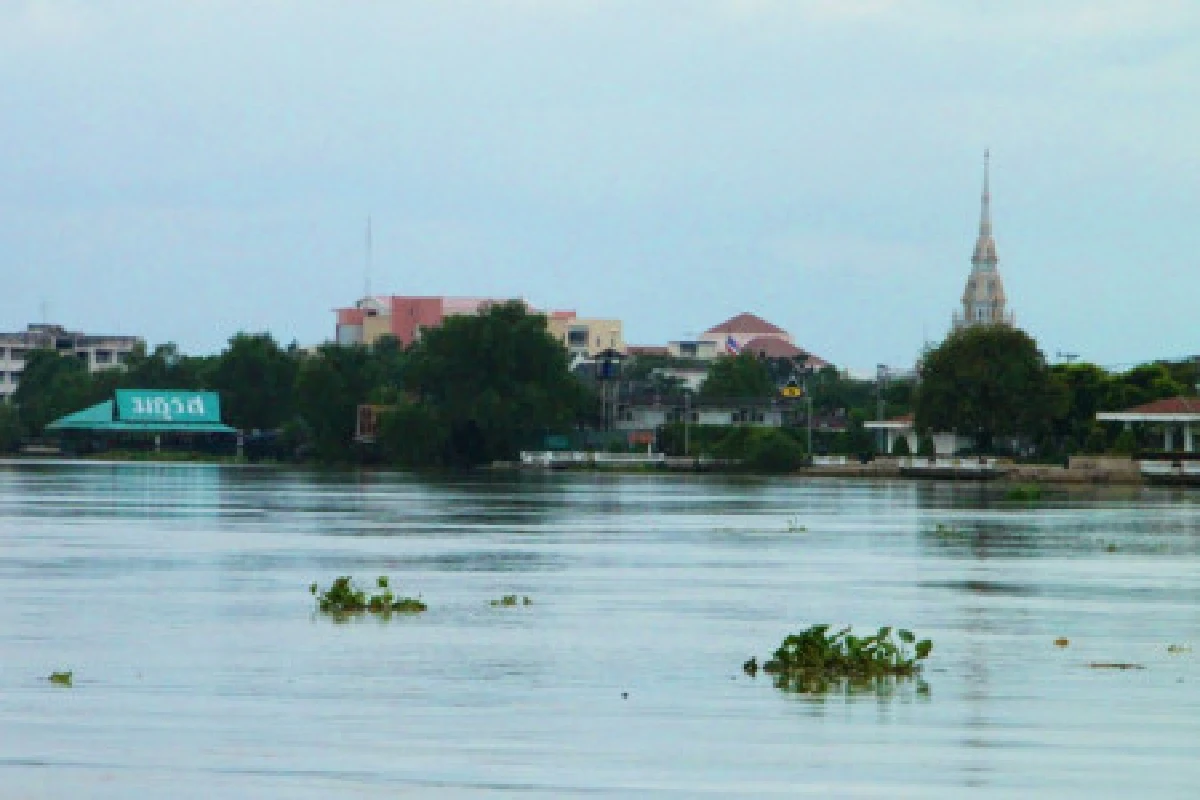 อีสท์ วอเตอร์ใช้เครื่องสูบน้ำยักษ์ระบายลงทะเล