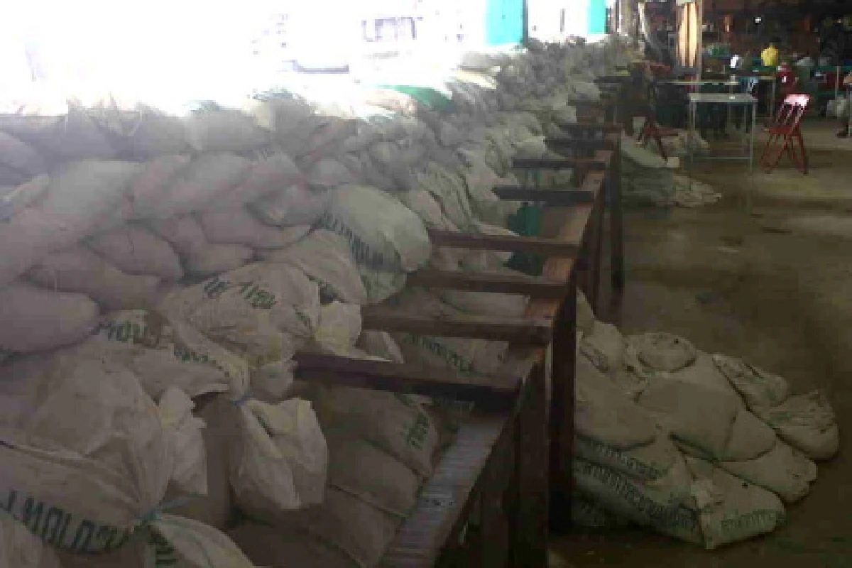 เขตพระนคร มั่นใจ ฝนถล่มไม่จมปากคลองตลาด