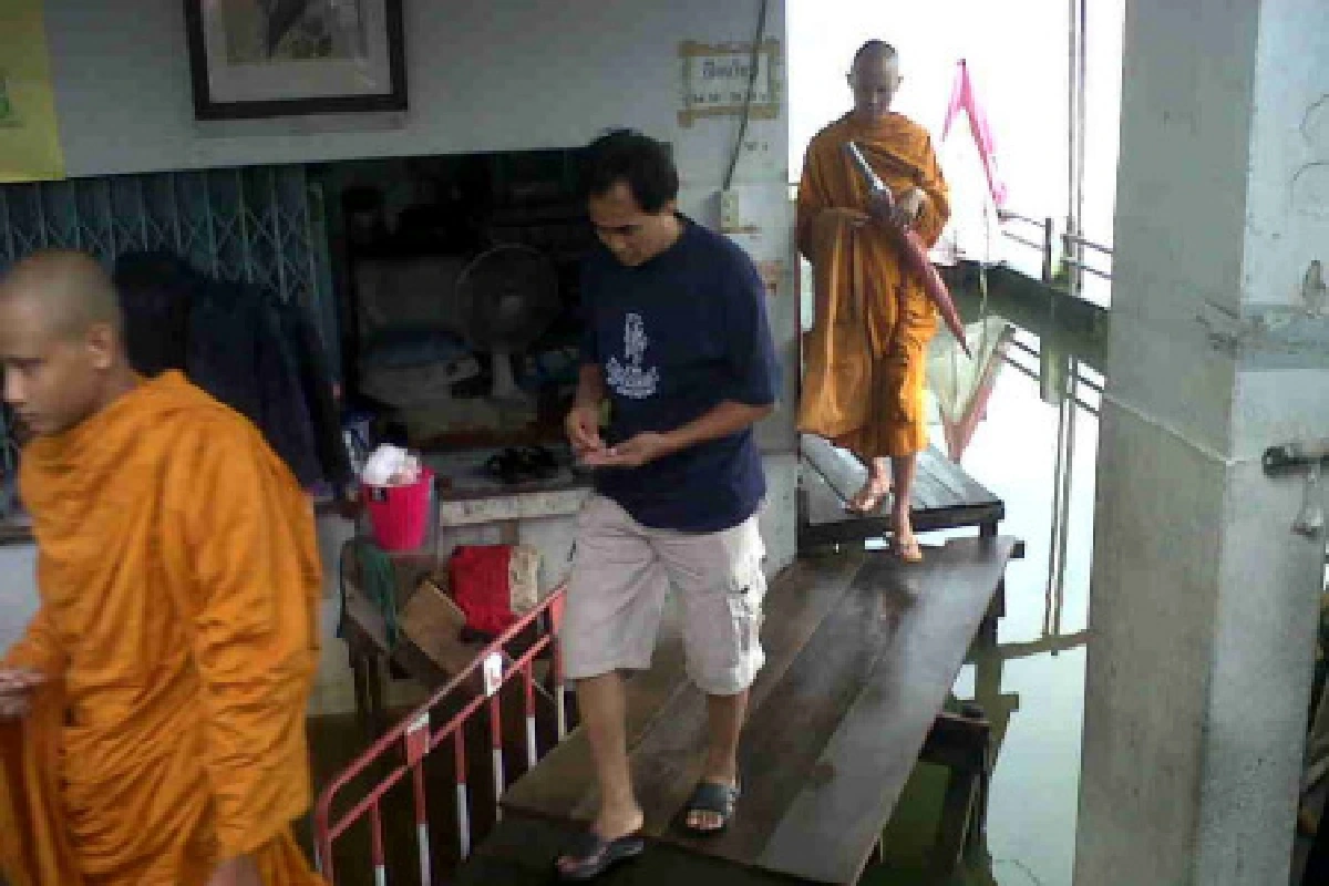 เขตพระนคร มั่นใจ ฝนถล่มไม่จมปากคลองตลาด